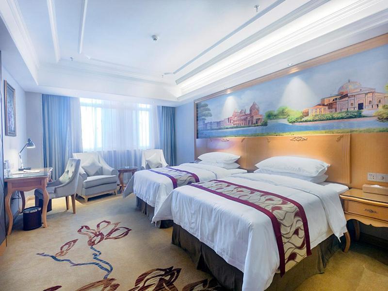 Vienna International Hotel Haikou West Bus Station Buitenkant foto