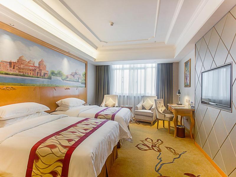 Vienna International Hotel Haikou West Bus Station Buitenkant foto